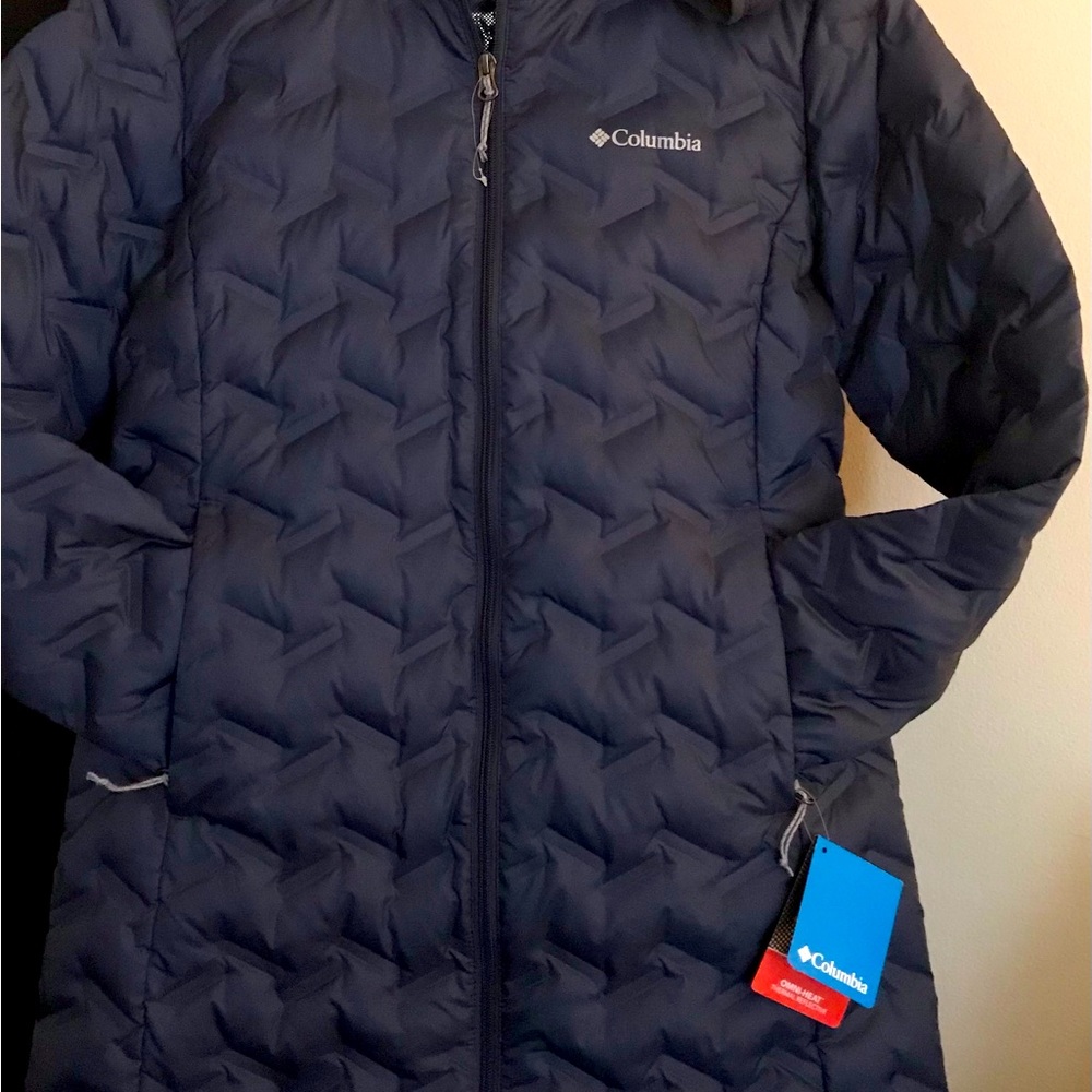 New with tag Columbia coat with hood and  insulation. Blue with logo.